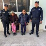 Auxilian policías de Pachuca a adulta mayor a regresar a su hogar