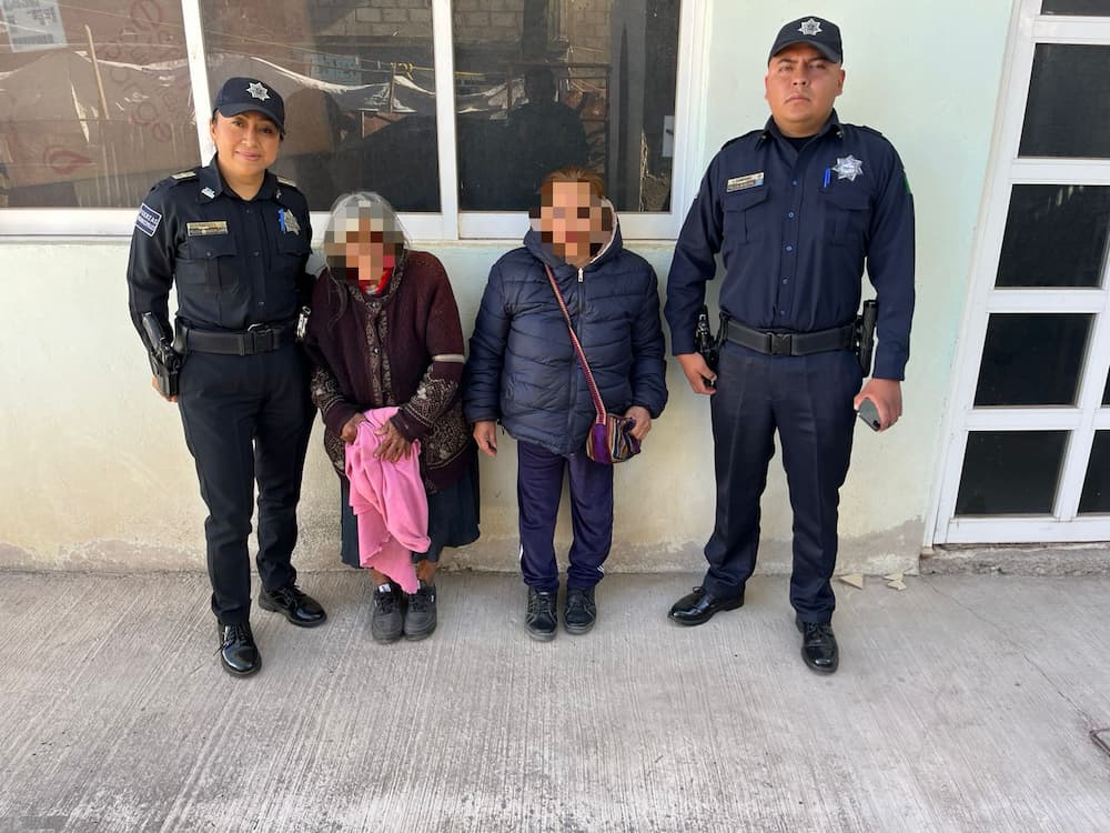 Auxilian policías de Pachuca a adulta mayor a regresar a su hogar