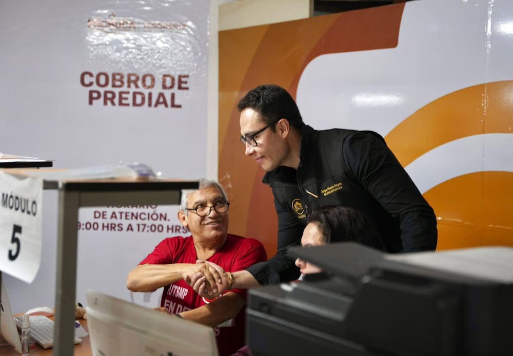 Supervisa Jorge Reyes instalaciones del pago predial en Pachuca