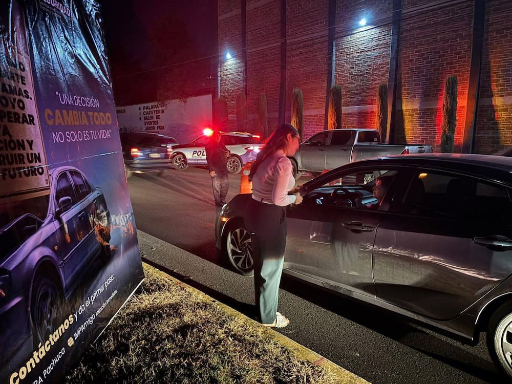 Realizan campaña de concientización vial en Pachuca