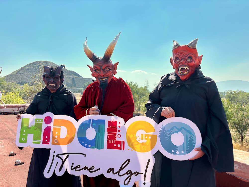 Danzantes de Teotihuacán, invitados especiales a carnaval en Pachuca