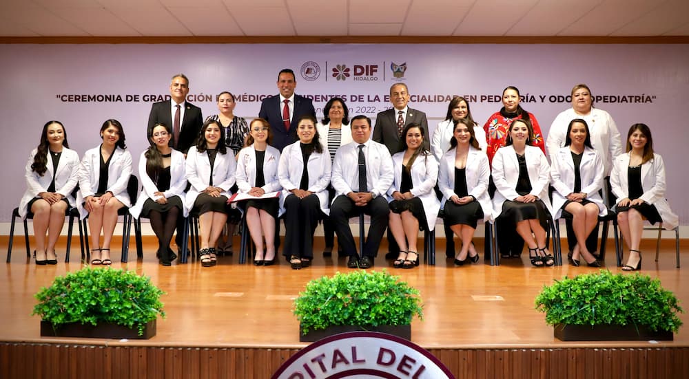 Se gradúan especialistas en salud pediátrica en Hospital del Niño