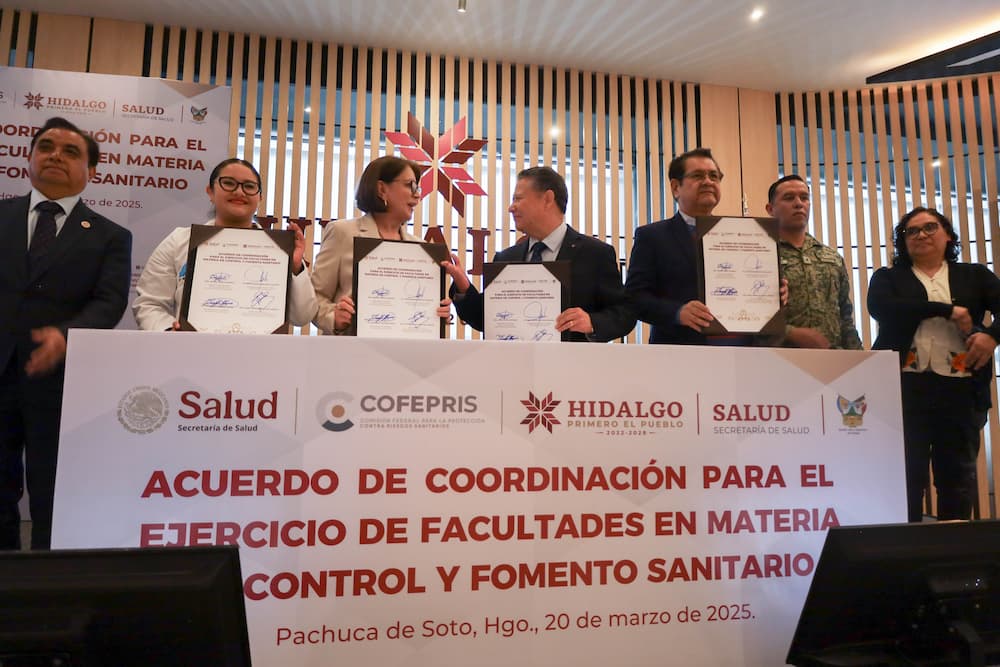 Gobierno de Hidalgo y Cofepris firman alianza para fortalecer seguridad sanitaria