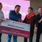 Julio Menchaca fortalece el sistema educativo y la infraestructura pública de Chapulhuacán