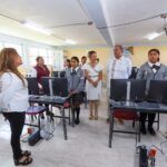 Comunidad educativa recibe 4.8 millones de pesos para equipamiento en talleres