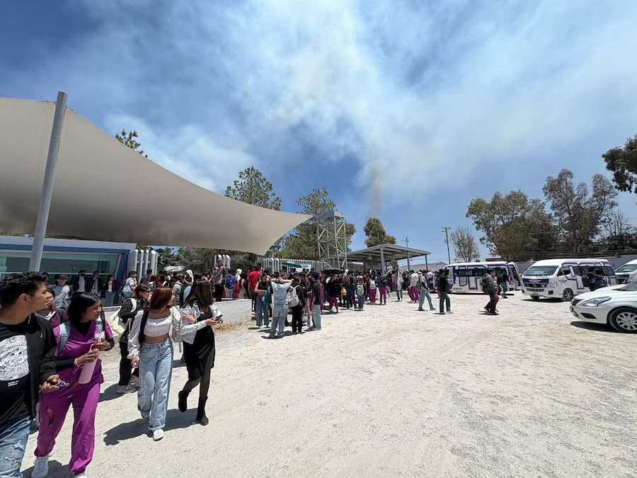 Desalojan la UPP por incendio cerca de instalaciones