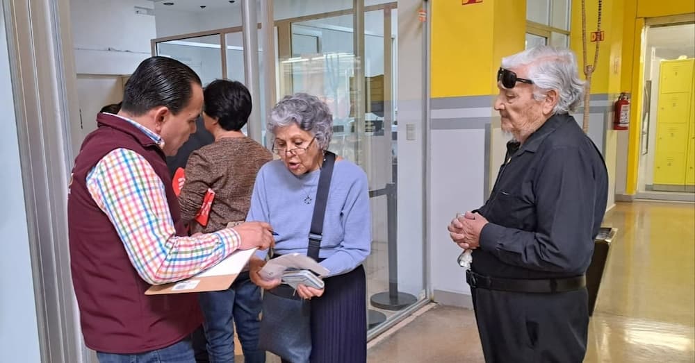 Evalúa Contraloría atención de servidores públicos a ciudadanía