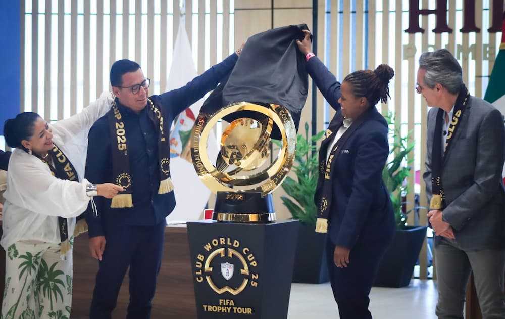 Presentan en Pachuca trofeo del Mundial de Clubes FIFA 2025