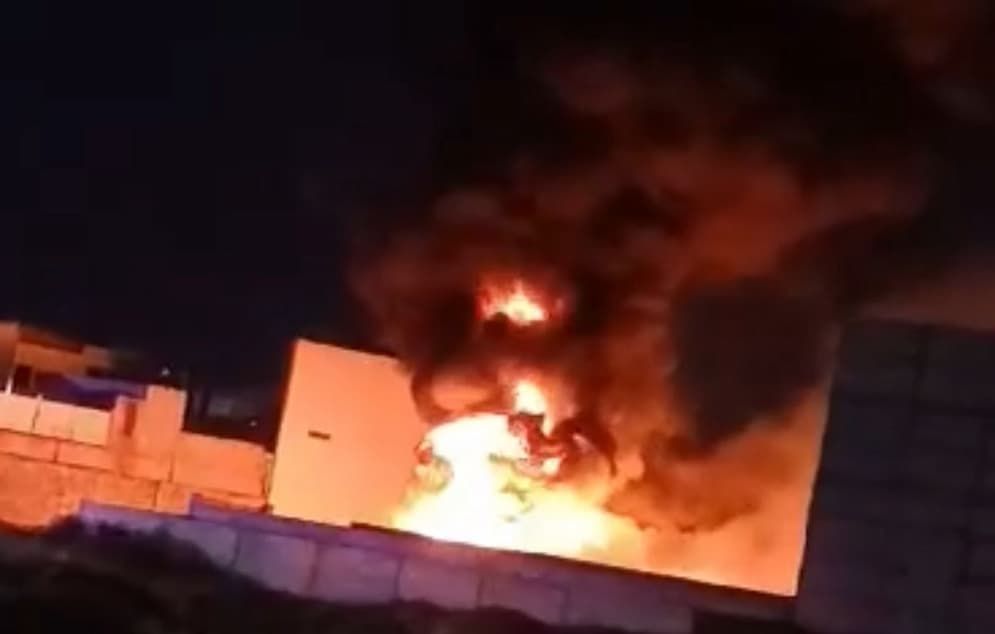 Controlan incendio en predio de Pachuca