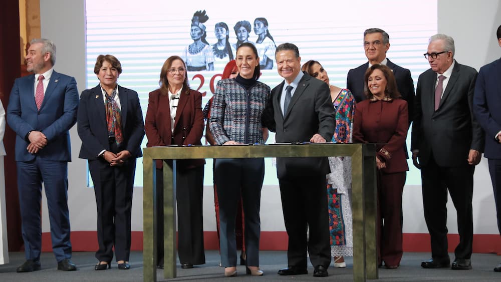 Menchaca y Sheinbaum oficializan Polos de Desarrollo