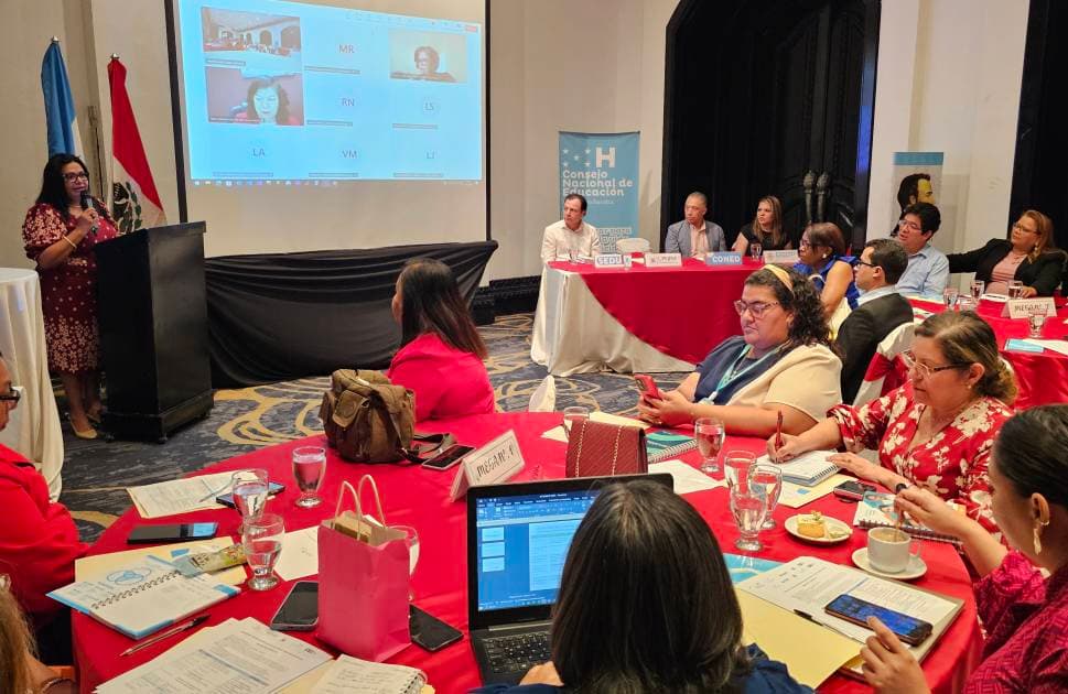 Participa IHE en conferencia Bienestar Docente “Nuevos Retos: Nuevas Miradas”