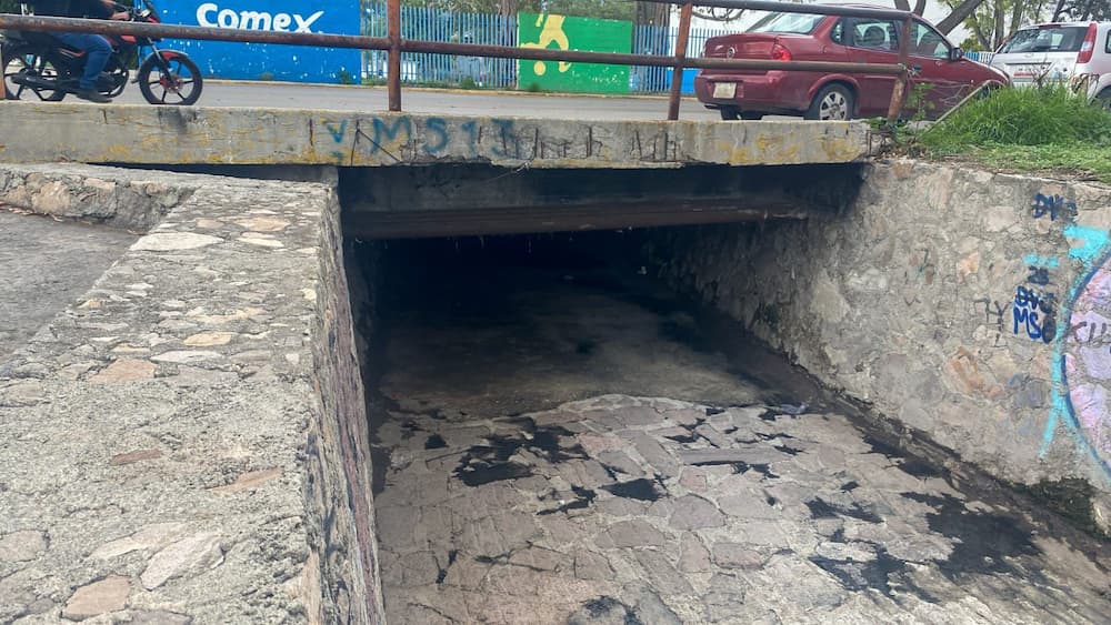 Refuerzan trabajos de limpieza pluvial para mitigar riesgos por lluvias en Pachuca