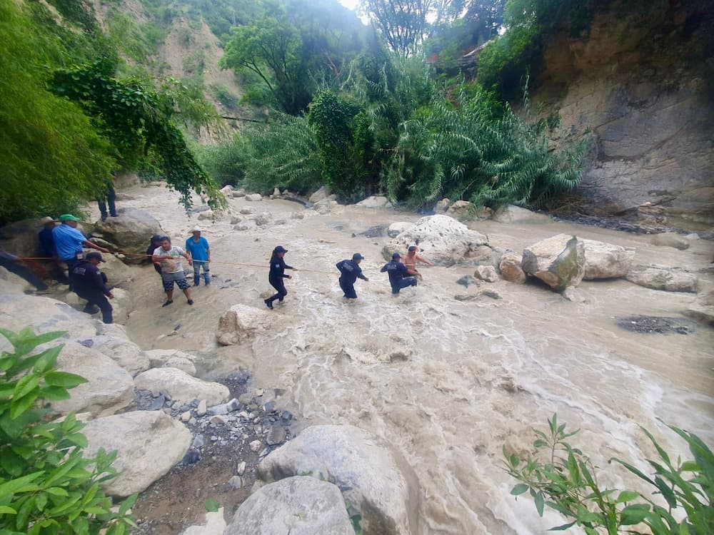 Fallecen dos personas tras ser arrastrados por río en Cardonal, Hidalgo