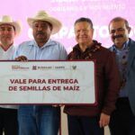 Con Julio Menchaca, fluyen estímulos al campo: entrega en Chapantongo