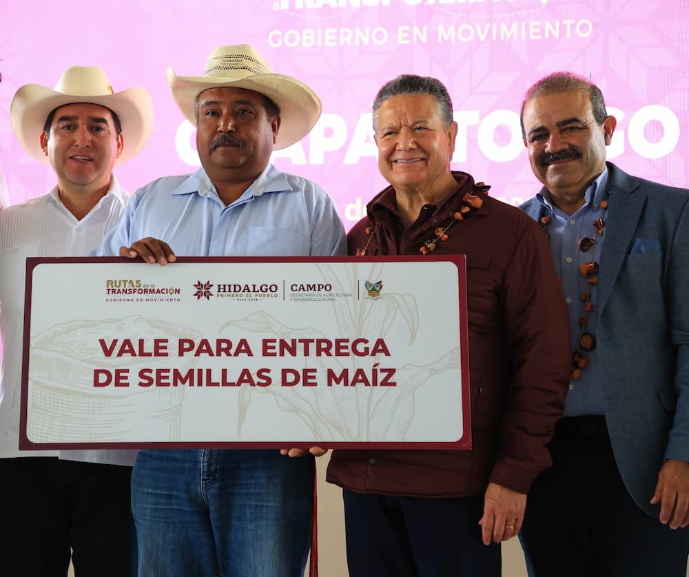 Con Julio Menchaca, fluyen estímulos al campo: entrega en Chapantongo