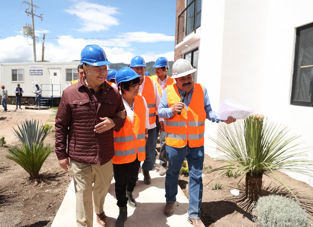 Verifica Julio Menchaca avance en casas del Bienestar