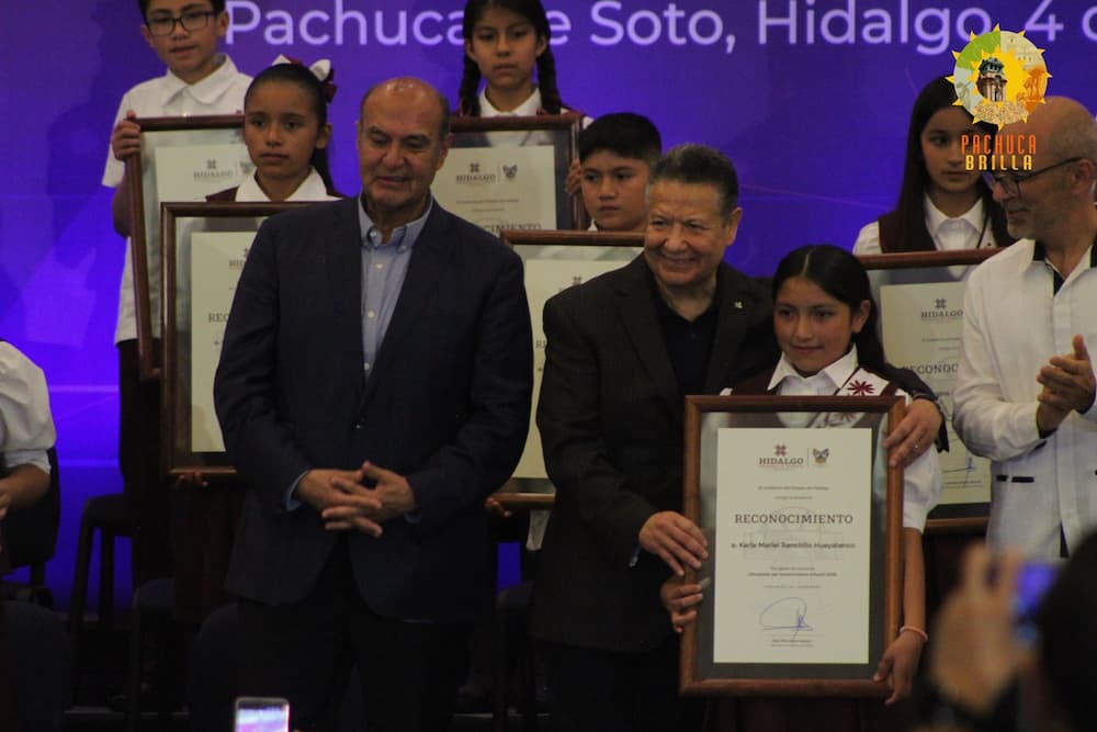Julio Menchaca y BBVA impulsan el talento de ganadores de la Olimpiada del Conocimiento Infantil