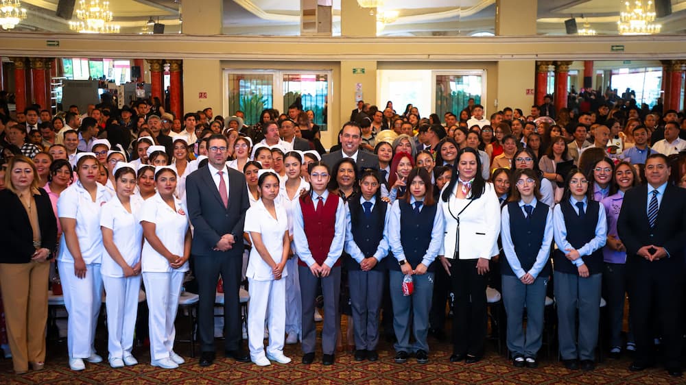 Egresan nuevas profesionales de la Casa de la Mujer Hidalguense
