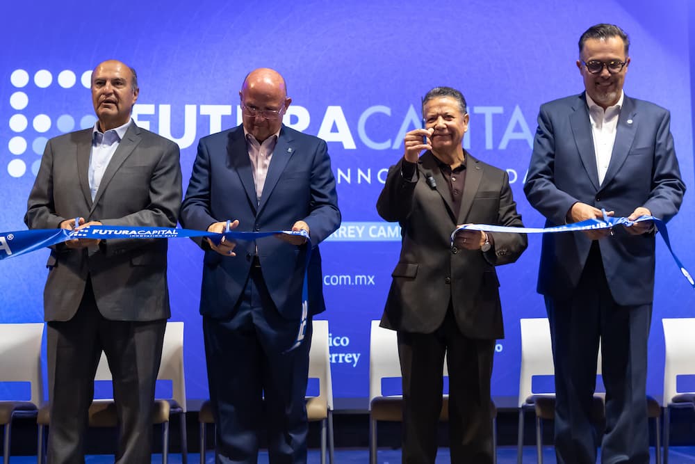 Julio Menchaca destaca inversión y educación en la apertura de Futura Capital 2025
