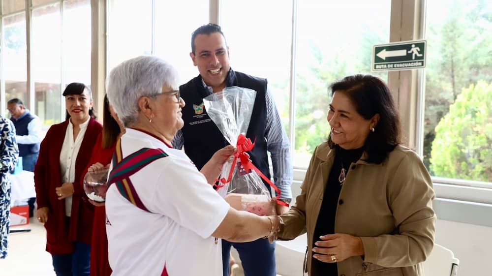 Adultos mayores del CEAM destacan en las Olimpiadas de Oro organizadas por el DIF Nacional