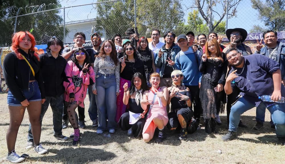 Pachuca celebra el arte urbano con murales del Día de Muertos