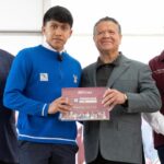 Julio Menchaca entrega 10 mil tabletas a estudiantes de nivel medio superior