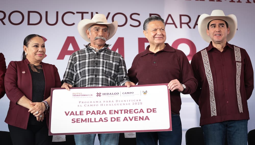 Julio Menchaca respalda a productores del Valle de Tulancingo
