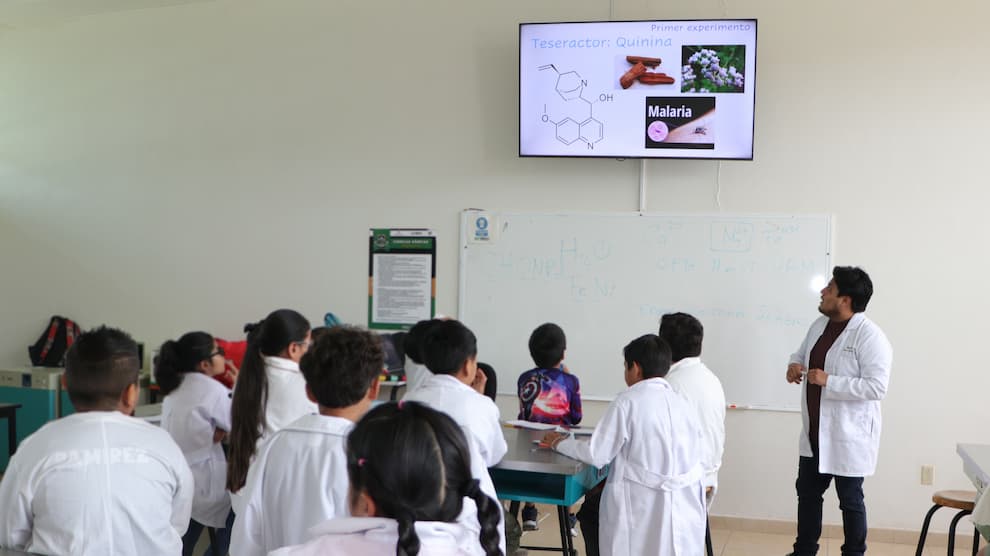 UTMZ impulsa el interés científico y tecnológico en niñas y niños