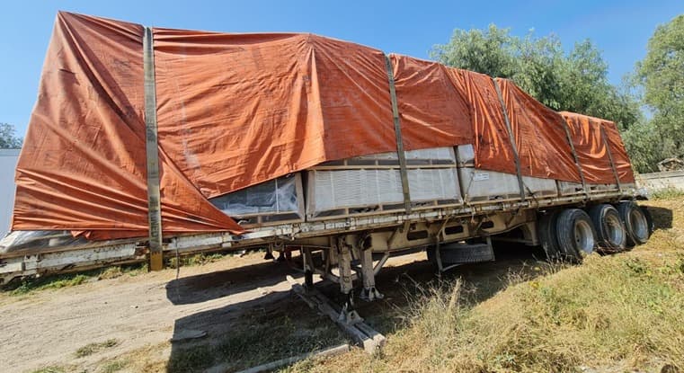Aseguran inmueble donde resguardaban vehículos de carga robados