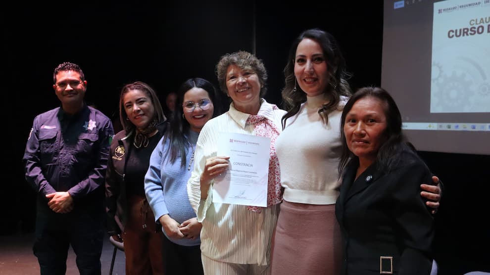 Concluye el Curso de Manejo para Mujeres