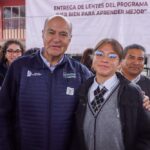 Natividad Castrejón entrega 903 lentes a estudiantes de San Salvador