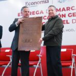 Con el propósito de salvaguardar el patrimonio productivo y comercial de Hidalgo, el gobernador Julio Menchaca Salazar recibió la declaratoria de protección de la Indicación Geográfica (IG) del Aguamiel de la Región Aguamielera del estado por parte del Instituto Mexicano de la Propiedad Industrial (IMPI) y acompañó la entrega de Marcas del Bienestar a personas emprendedoras y empresarias hidalguenses.