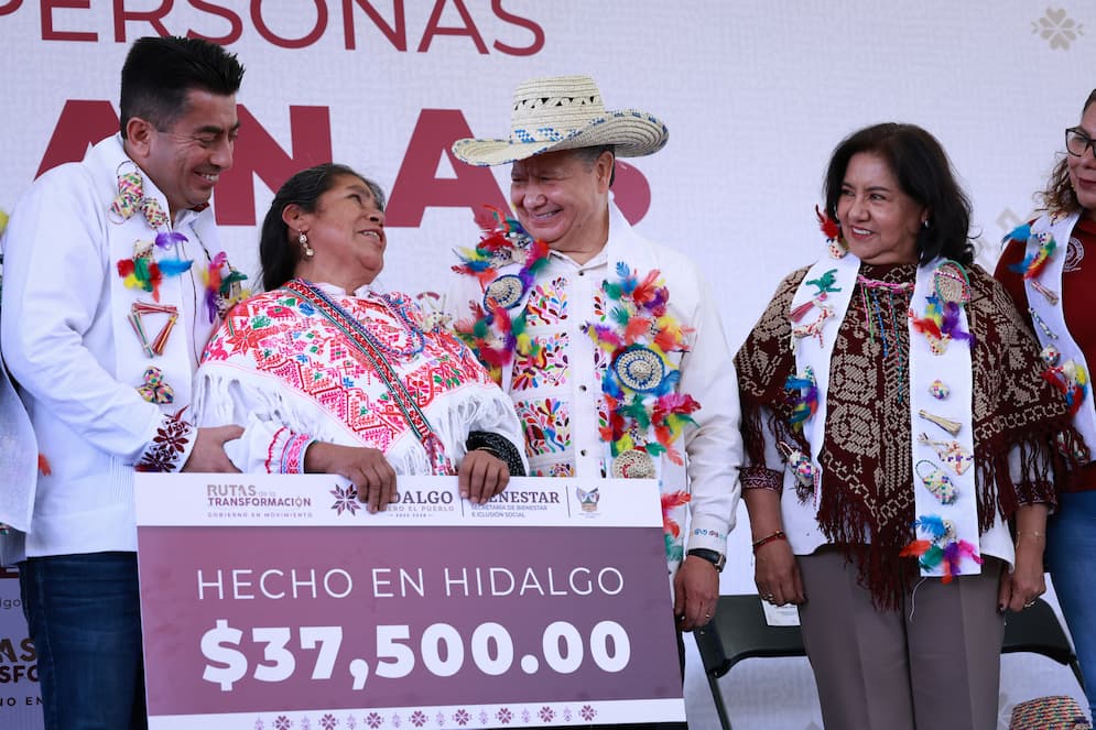 Julio Menchaca proyecta al sector artesanal hidalguense