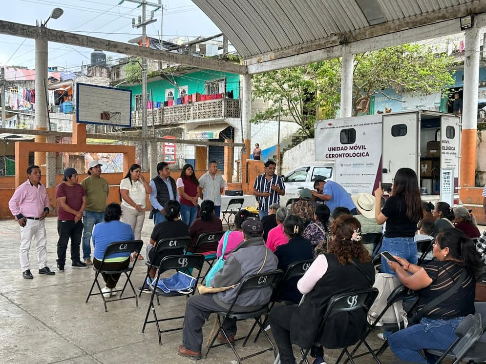 Acercan salud integral a personas mayores de la Otomí Tepehua
