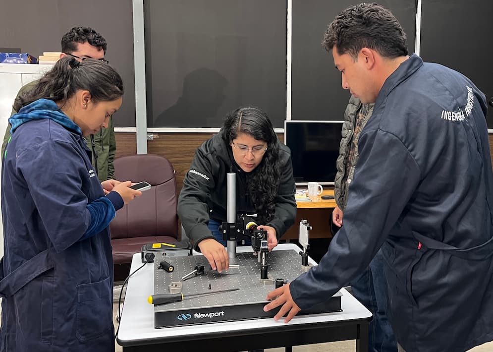 Investigadora de UTEC asume cargo en la Photonics Society