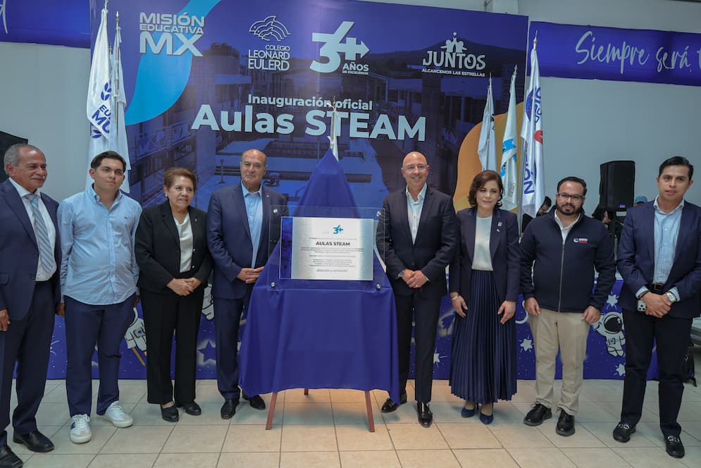 Natividad Castrejón inaugura aulas STEM en colegio de Ciudad Sahagún
