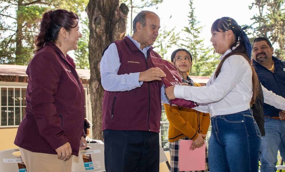 Continúa registro para acceder a uniformes, útiles y calzado escolar gratuitos en Hidalgo