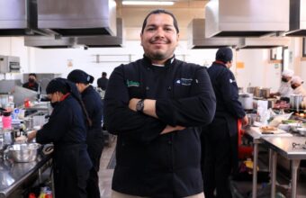 Lleva ITESHU orientación alimentaria a secundarias de la región