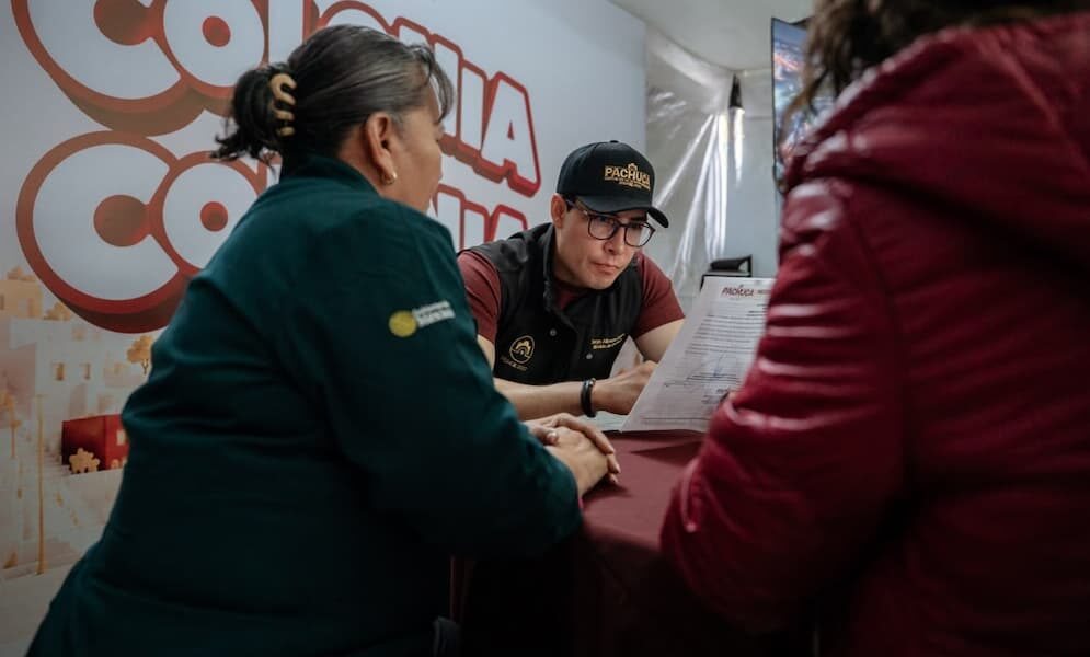 Jorge Reyes lleva el Ayuntamiento a las colonias de la capital hidalguense