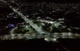 Modernizan ayuntamiento de Pachuca alumbrado de Everardo Márquez