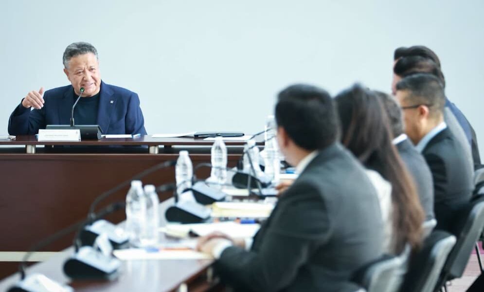 En el marco de la Primera Sesión Ordinaria 2026 del Consejo de Desarrollo Metropolitano del Valle de México, el gobernador Julio Menchaca Salazar respaldó la expansión de la dicha zona con la integración de siete municipios de Hidalgo –que se suman a Tizayuca– y uno del estado de Morelos, con el objetivo de detonar el crecimiento regional ordenado y garantizar el bienestar integral de las familias.