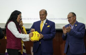 Encabeza Natividad Castrejón el arranque de la Campaña Boteo Teletón 2026 en la SEPH