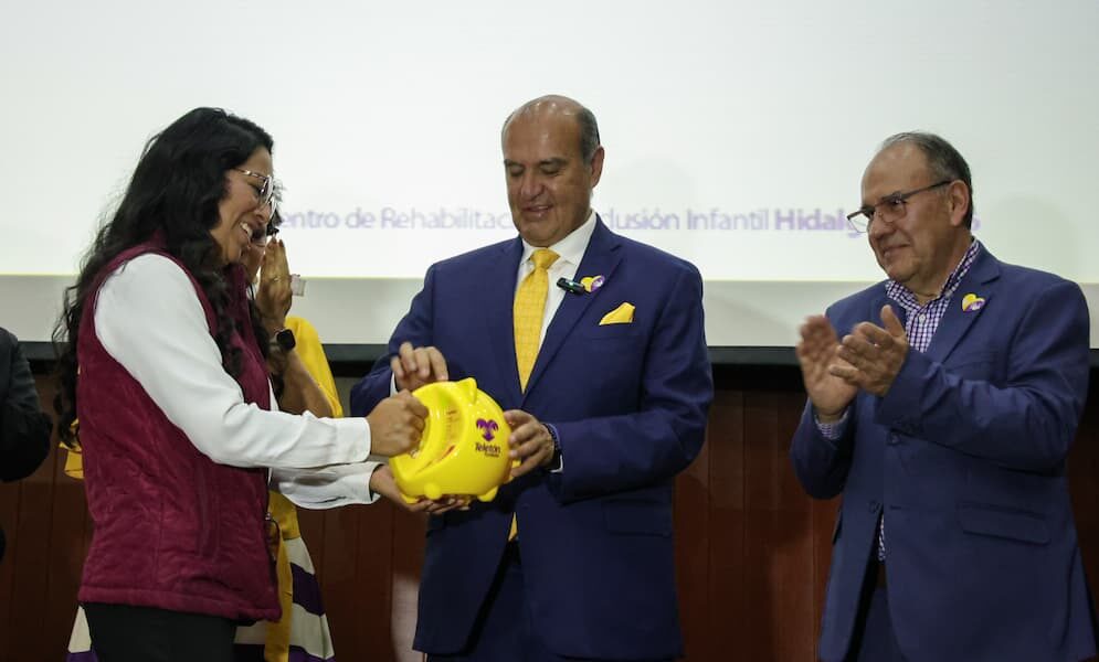 Encabeza Natividad Castrejón el arranque de la Campaña Boteo Teletón 2026 en la SEPH