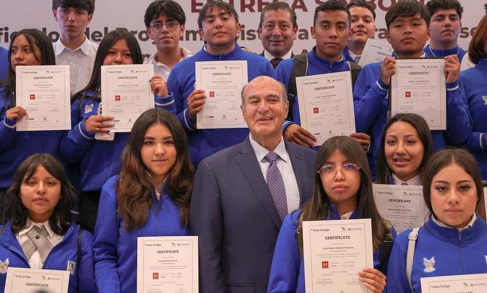 Hidalgo mejora la permanencia escolar en educación media superior