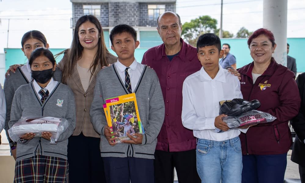 SEPH alista entrega de útiles, uniformes y calzado gratuito para estudiantes de nivel básico