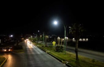 Más seguridad y mejor visibilidad: Jorge Reyes entrega obra de alumbrado en el Blvd. Ramón G. Bonfil