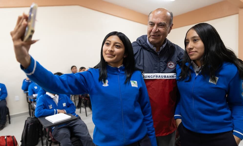 CECyTEH moderniza su oferta educativa con ocho carreras técnicas para el ciclo 2026-2027