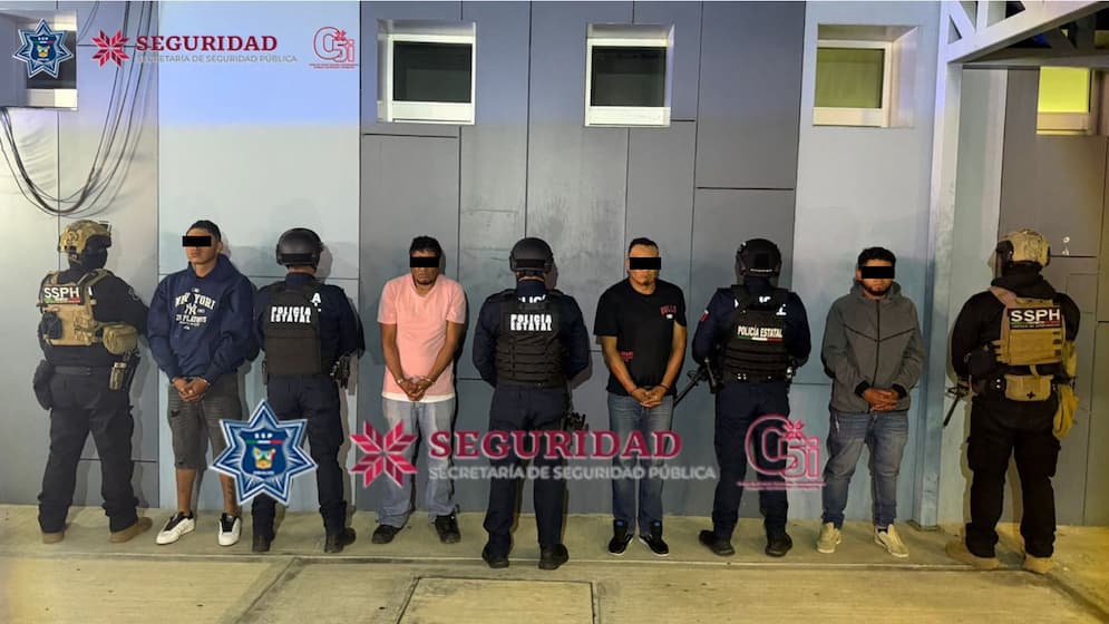 Cuatro detenidos por presunto robo a transporte, en la México-Pachuca