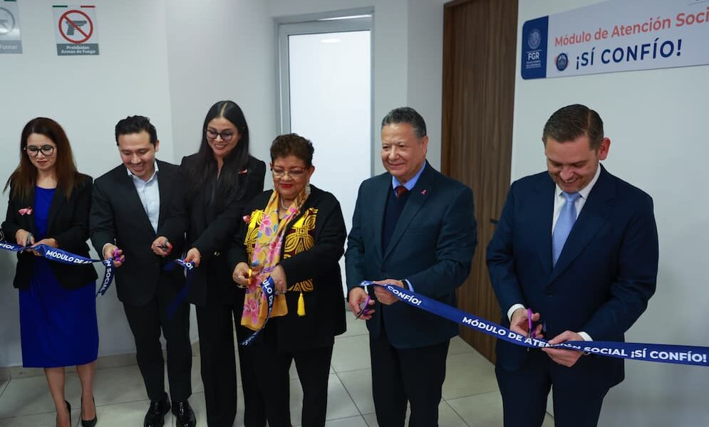 Ernestina Godoy y Julio Menchaca inauguran los Módulos de Atención Social ¡Sí Confío! de la FGR