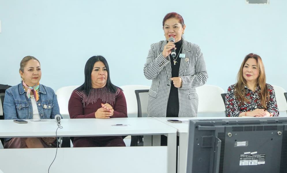 Capacita SEPH a supervisores escolares en acompañamiento pedagógico